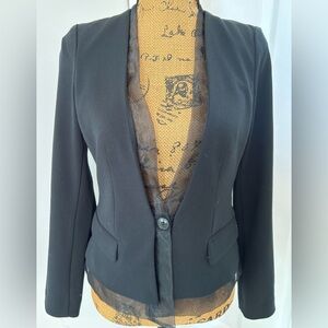 GAP gorgeous black blazer. Like new.